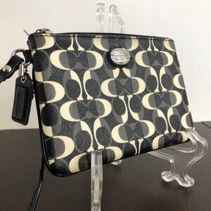 Coach Peyton Dream C Small Wristlet